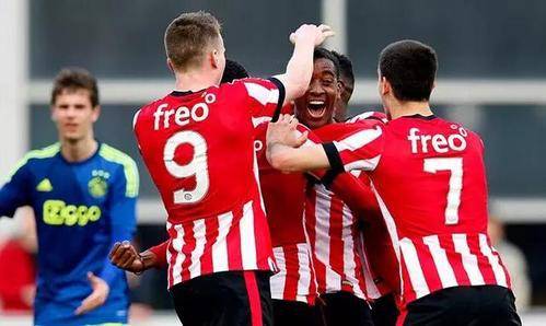 队内前列 队内前列